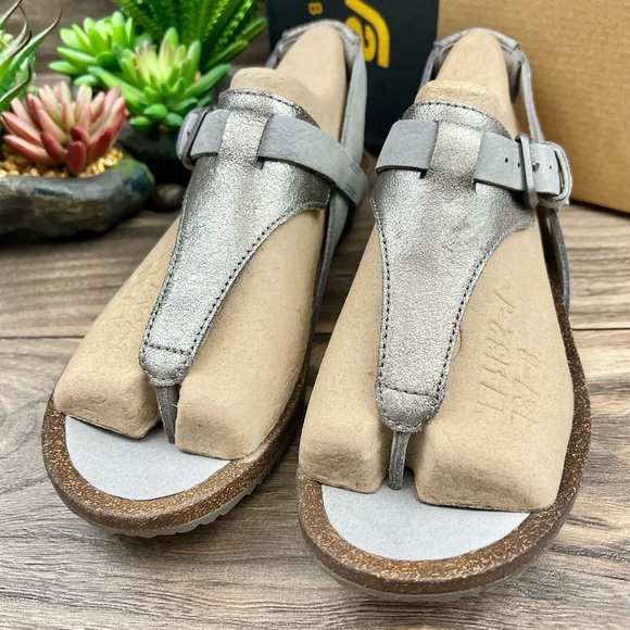 NIB Teva Mahonia 3-Point Slingback Wedge Thong Sandal Metallic Gray Leather 8 39 - Picture 3 of 12